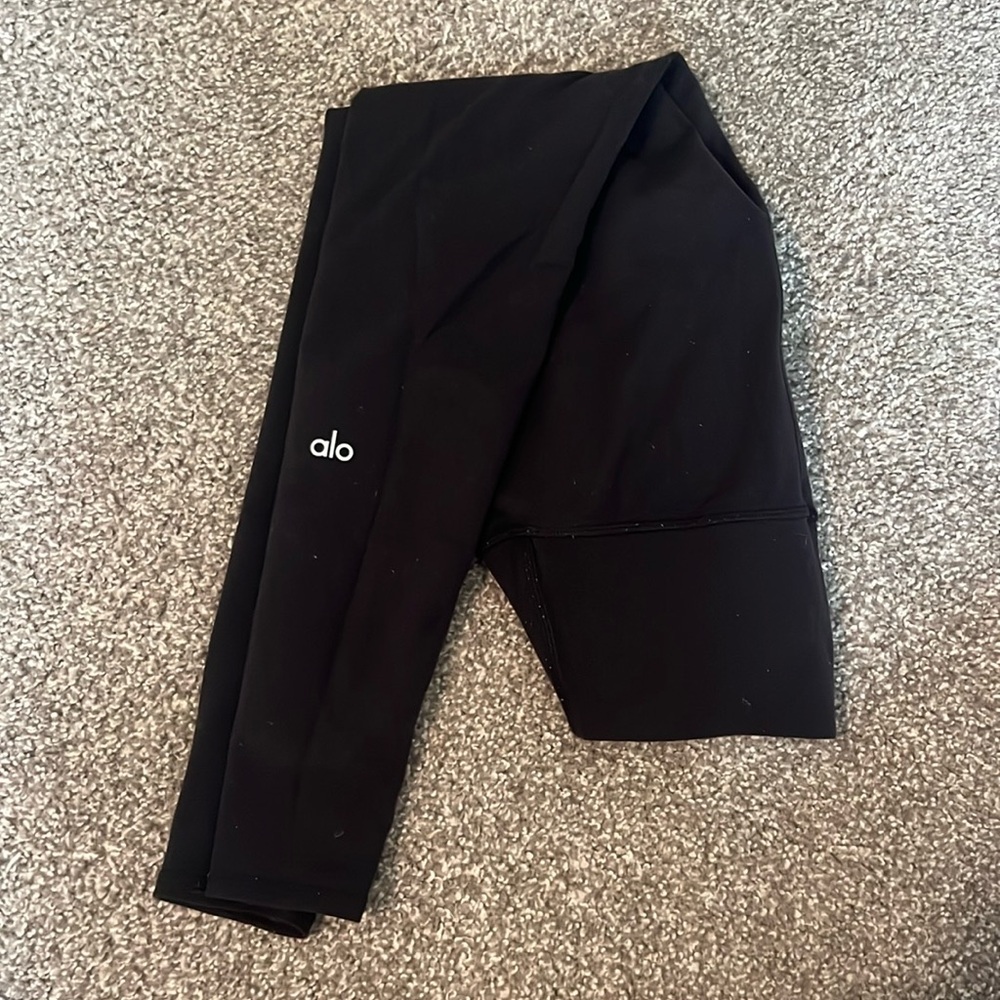 Alo Leggings